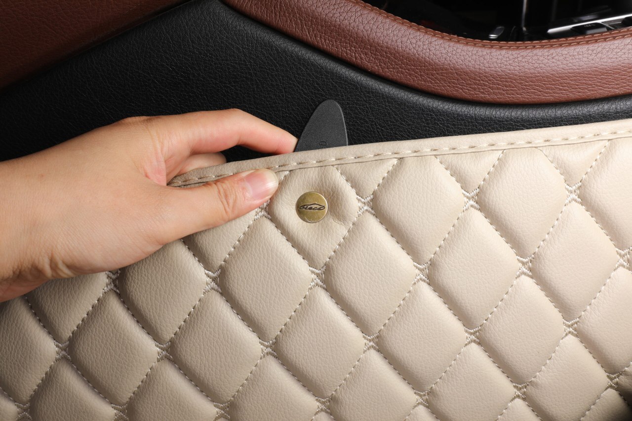 دعاسة سيارة جلد لون ابيض